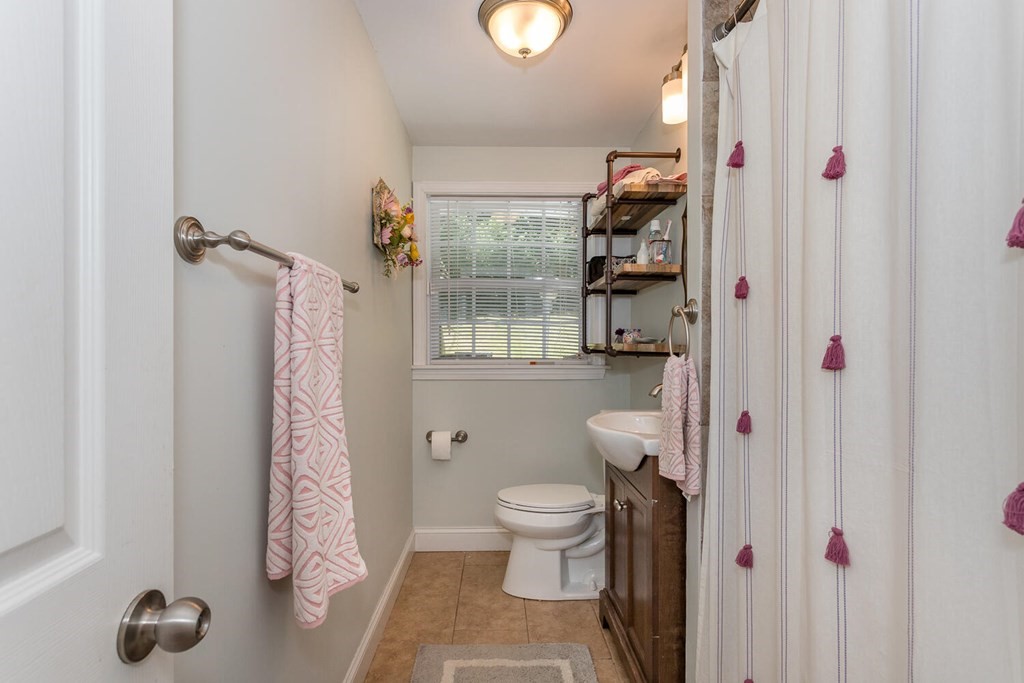 8 Edith Road Framingham, MA 01701 - Photo 15 of 22