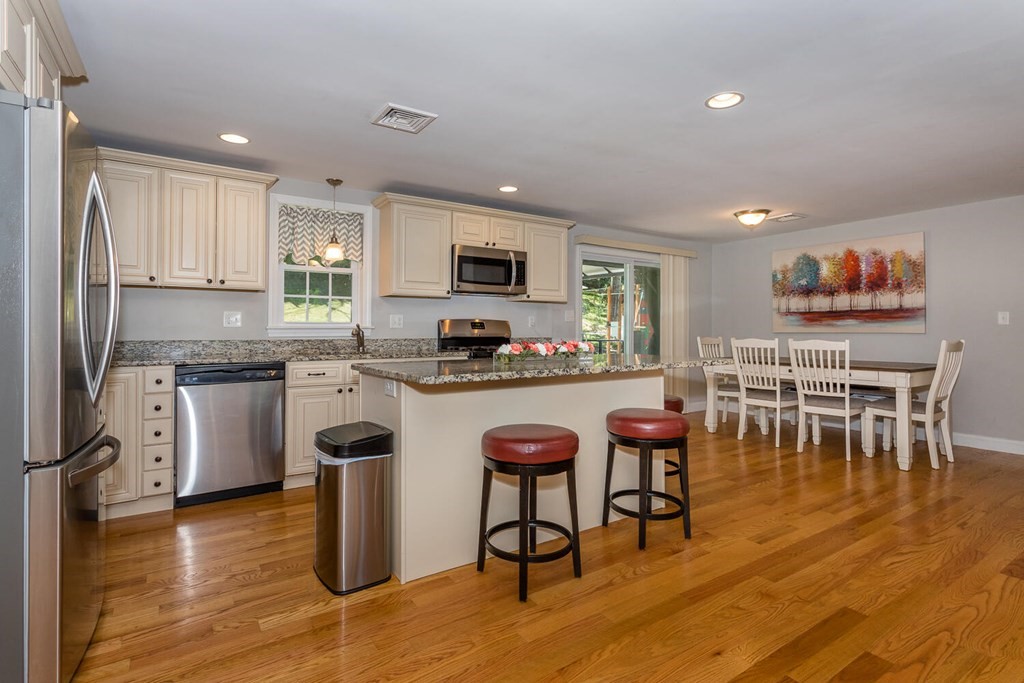 8 Edith Road Framingham, MA 01701 - Photo 8 of 22