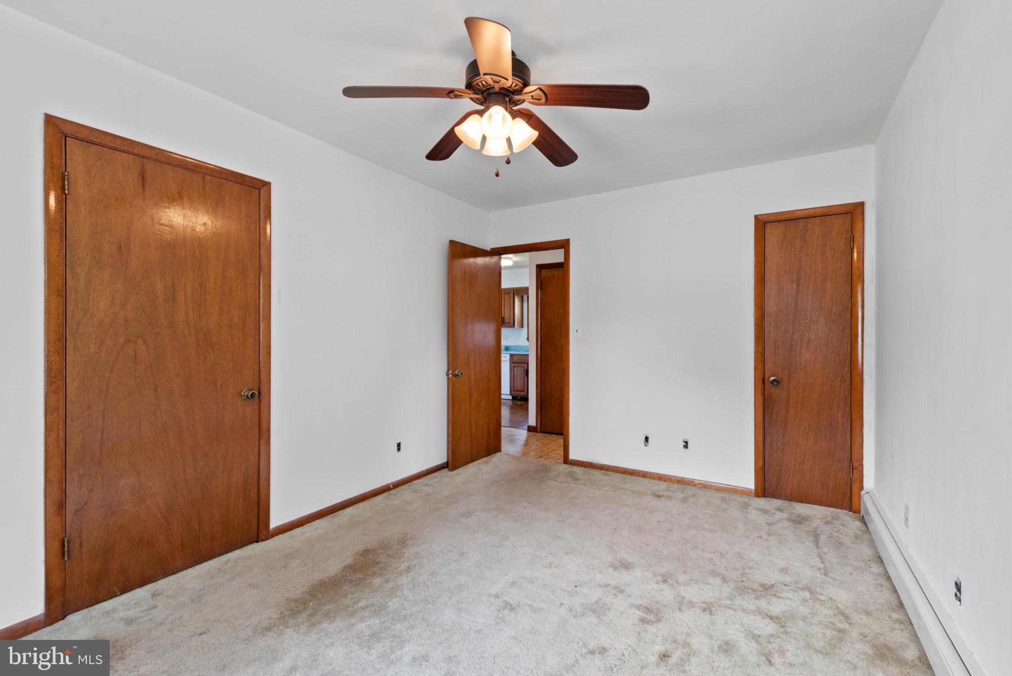 7622 Old Battle Grove Road Dundalk, MD 21222 - Photo 11 of 36 Main level bedroom 1