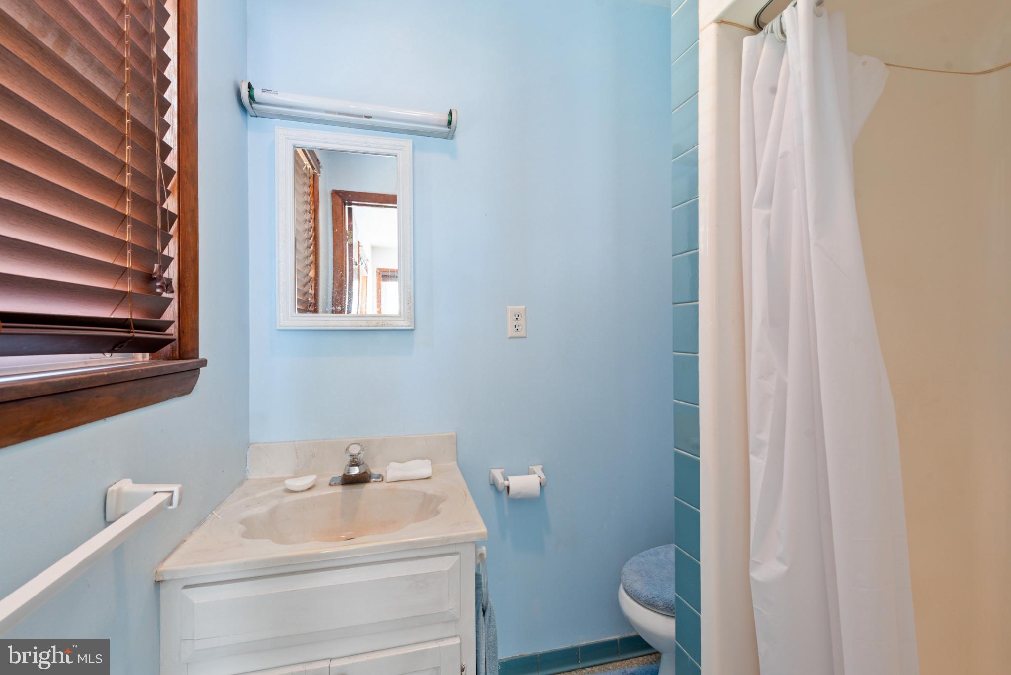 7622 Old Battle Grove Road Dundalk, MD 21222 - Photo 12 of 36 bedroom 1 en-suite