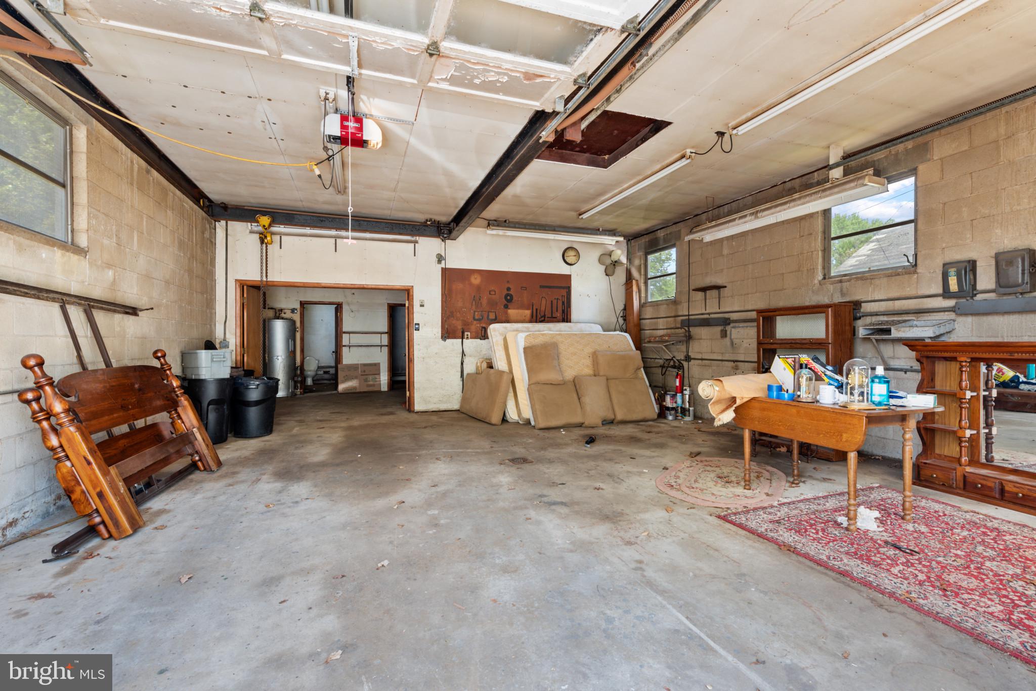 7622 Old Battle Grove Road Dundalk, MD 21222 - Photo 27 of 36 Garage