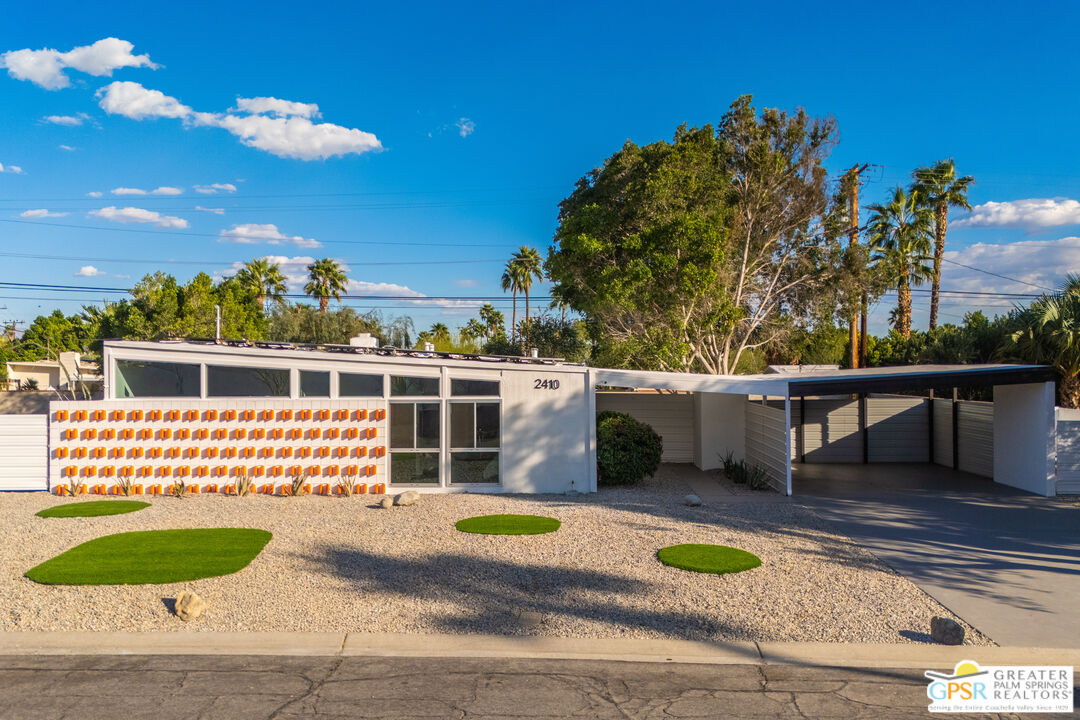 2410 North Starr Road Palm Springs, CA 92262 - Photo 3 of 43