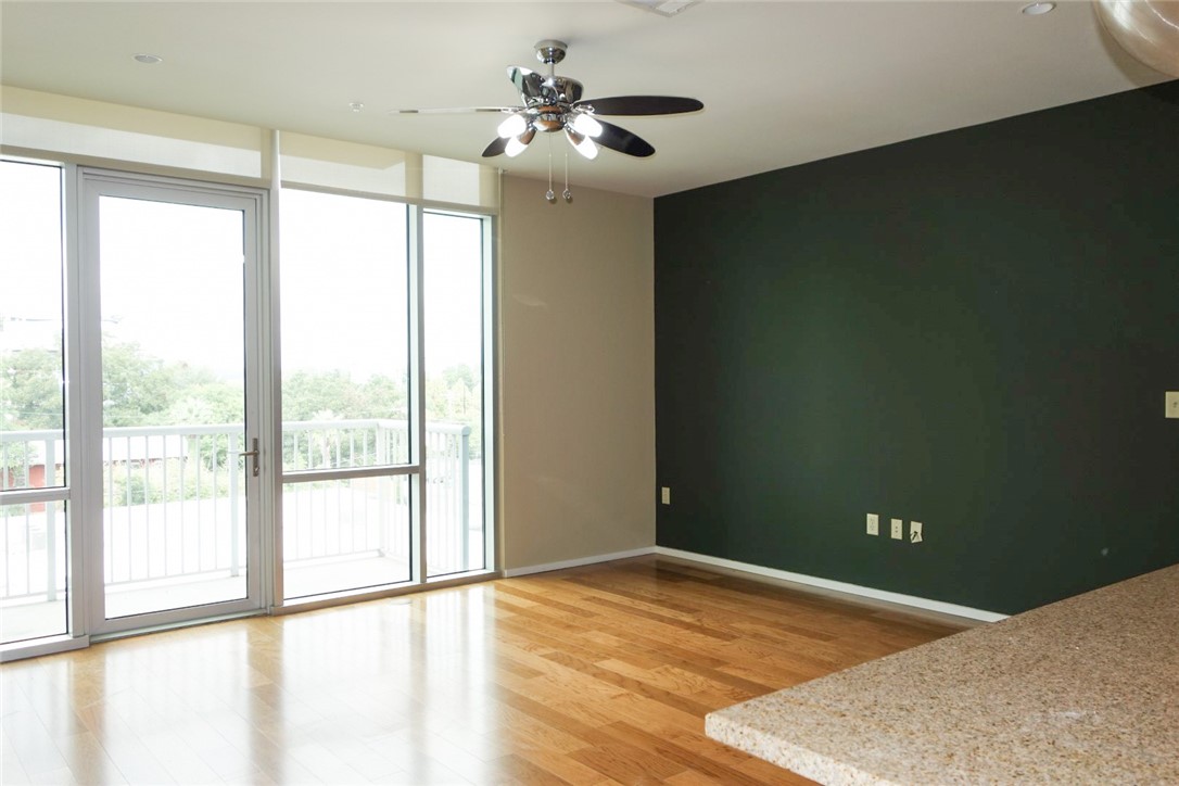1600 Barton Springs Road, Unit 1407 Austin, TX 78704 - Photo 11 of 38 a view of an empty room with a window