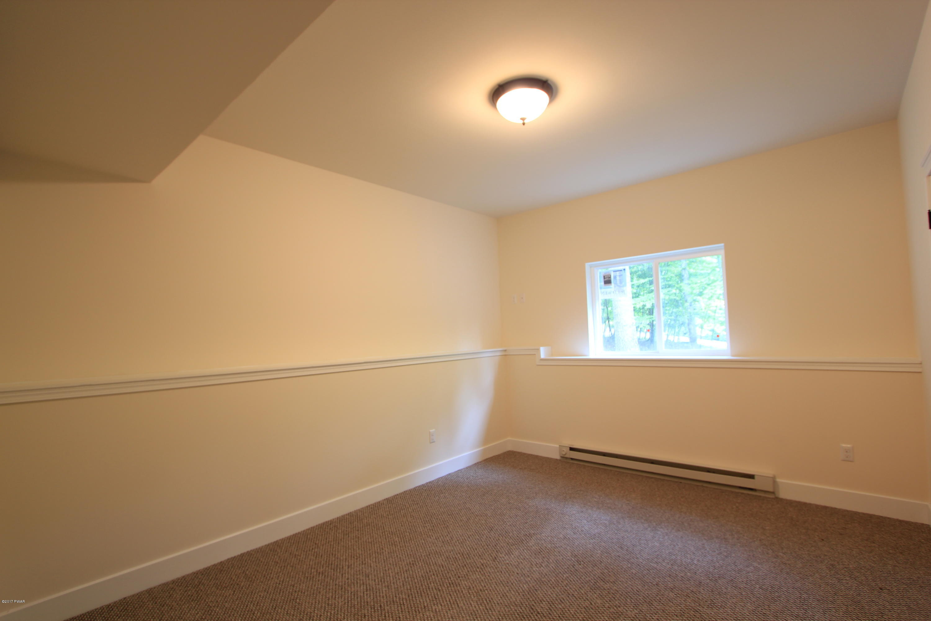 107 Eagle Rock Road Lackawaxen, PA 18435 - Photo 16 of 52