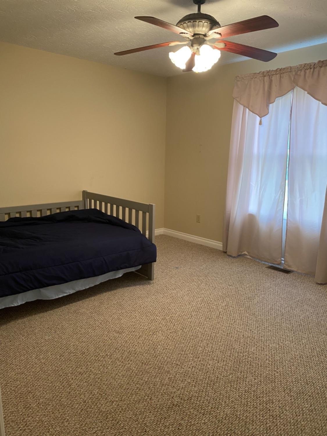 5183 Panhandle Road New Vienna, OH 45159 - Photo 7 of 12