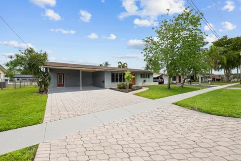 $750,000 | 1340 Southwest 56th Avenue, Plantation, FL 33317
