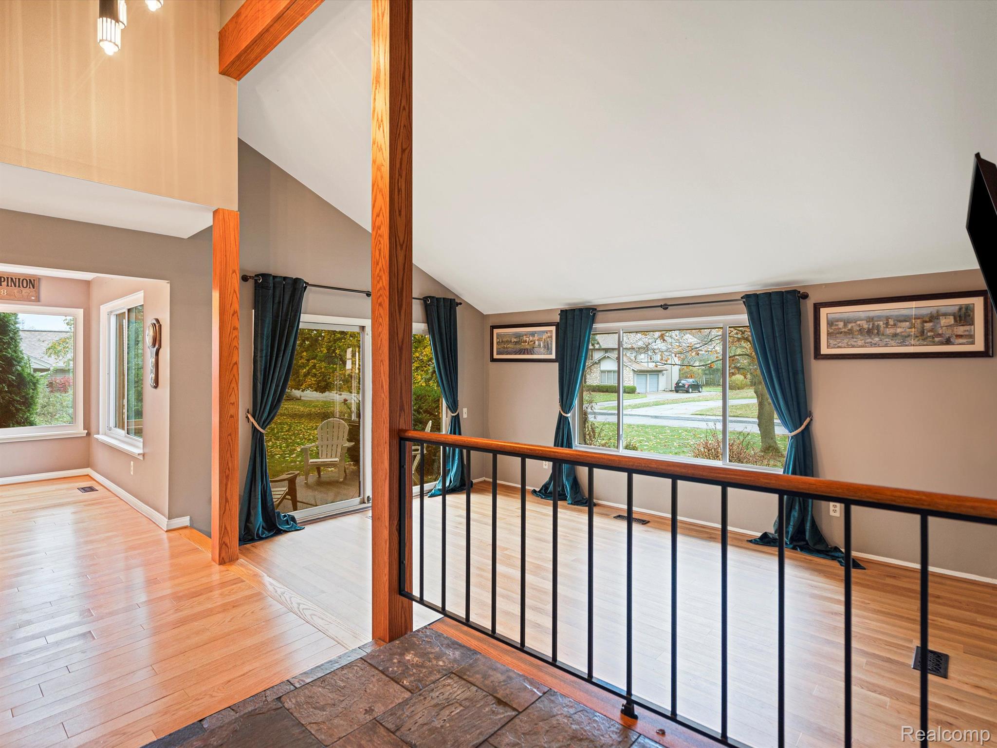 5132 Patrick Road West Bloomfield, MI 48322 - Photo 7 of 41 Gallery Image 7