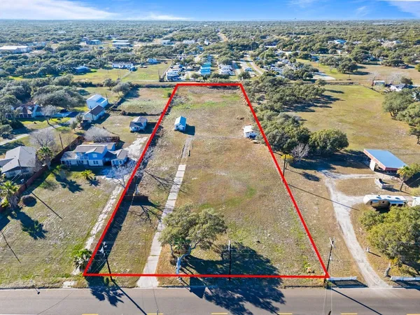 $575,000 | 1315 South Church Street, Rockport, TX 78382