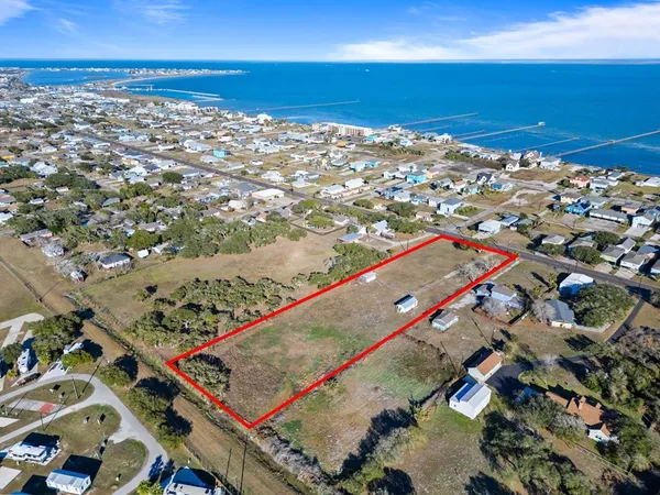 $575,000 | 1315 South Church Street, Rockport, TX 78382