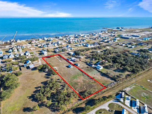$575,000 | 1315 South Church Street, Rockport, TX 78382