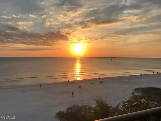 $1,895,000 | 500 Estero Boulevard, Unit 195, Fort Myers Beach, FL 33931