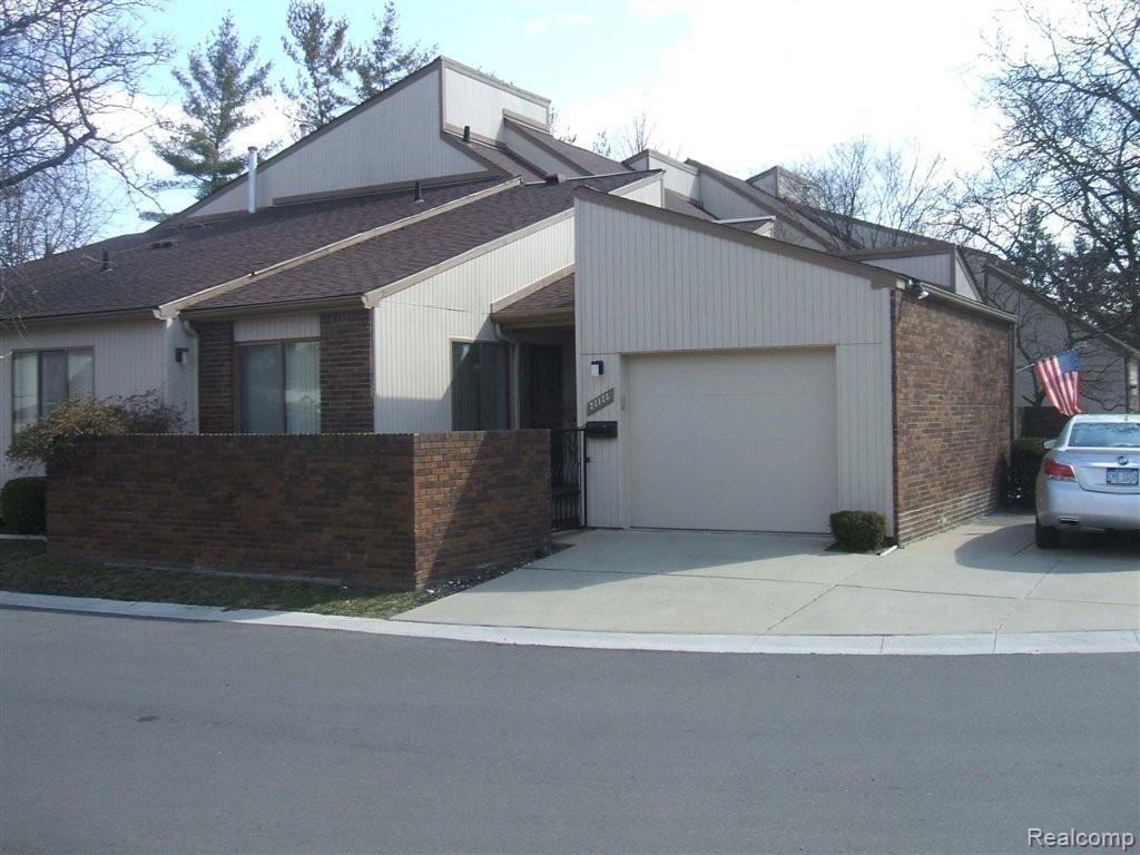 Farm Street View.JPG
