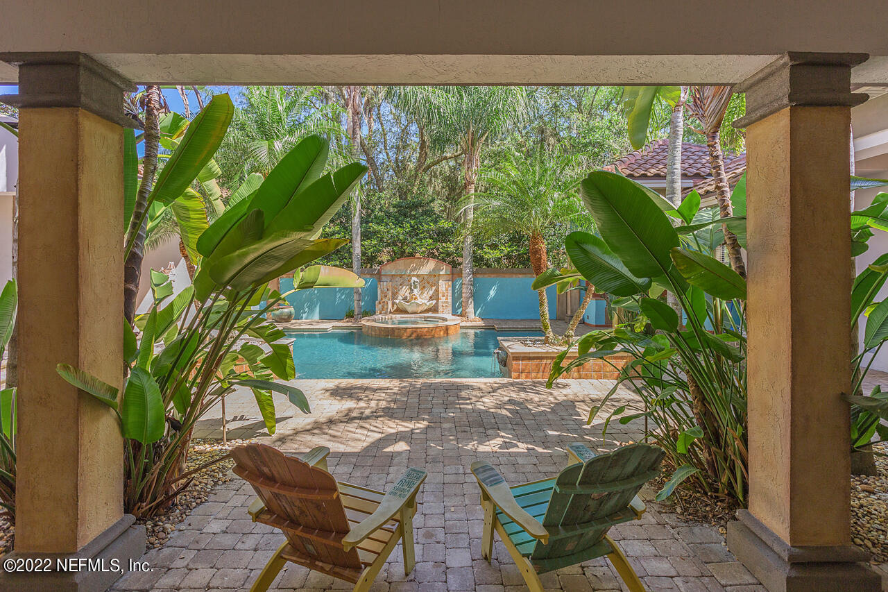 13639 Queens Harbor Boulevard Jacksonville, FL 32225 - Photo 2 of 59 View of courtyard