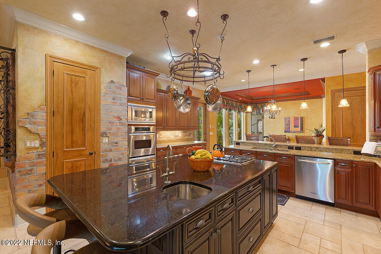 13639 Queens Harbor Boulevard Jacksonville, FL 32225 - Photo 22 of 59 Gourmet kitchen