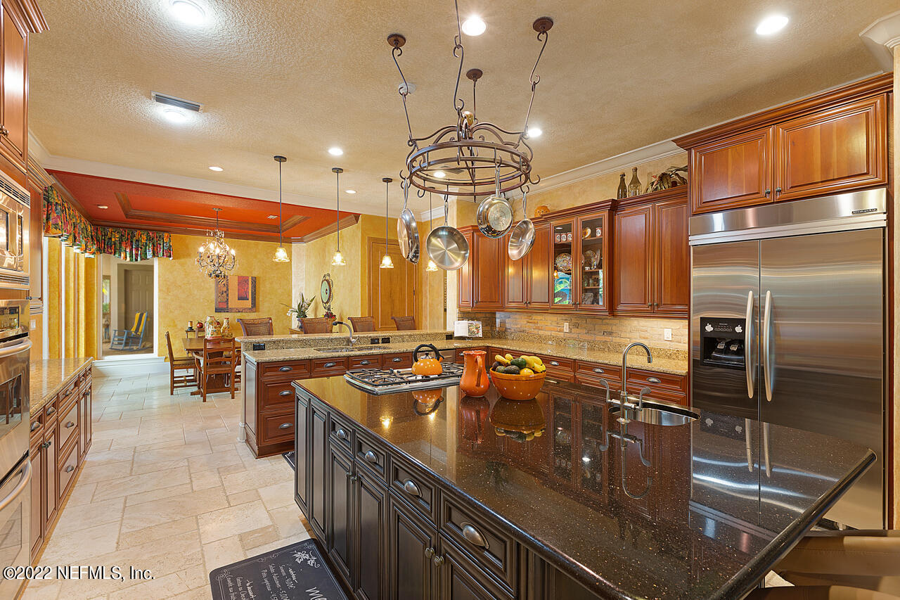 13639 Queens Harbor Boulevard Jacksonville, FL 32225 - Photo 23 of 59 Large kitchen island