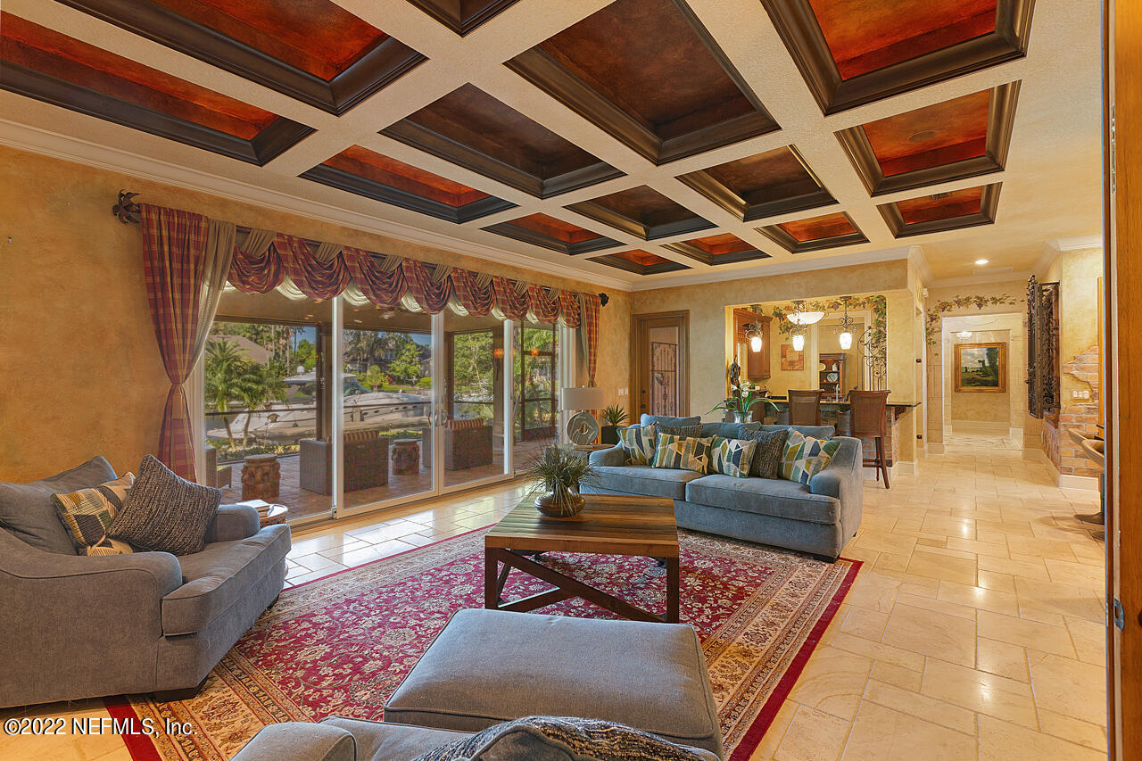 13639 Queens Harbor Boulevard Jacksonville, FL 32225 - Photo 27 of 59 Family room overlooking lanai