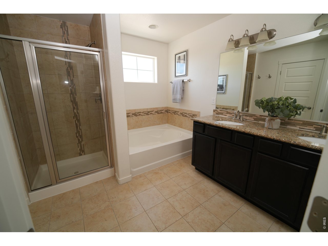 7905 West 11th St Road Greeley, CO 80634 - Photo 24 of 34 Primary ensuite