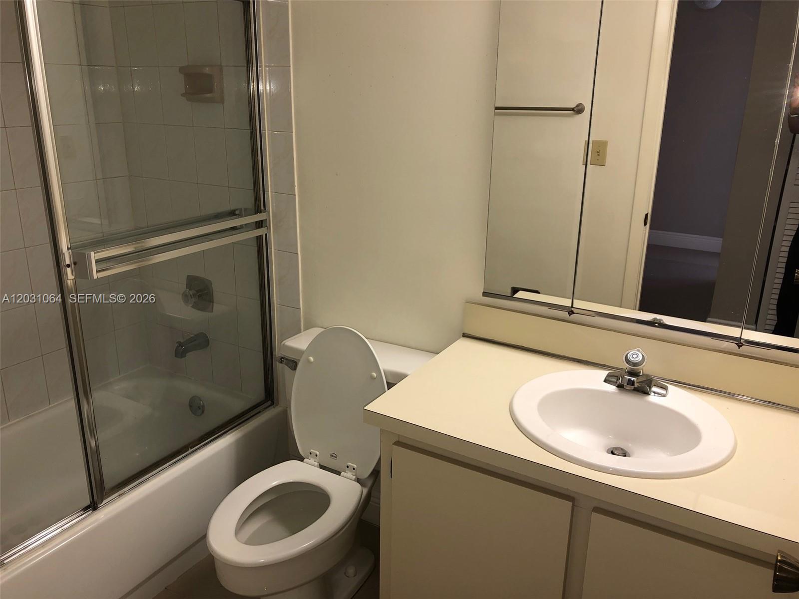 9082 Southwest 112th Place Miami, FL 33176 - Photo 7 of 28