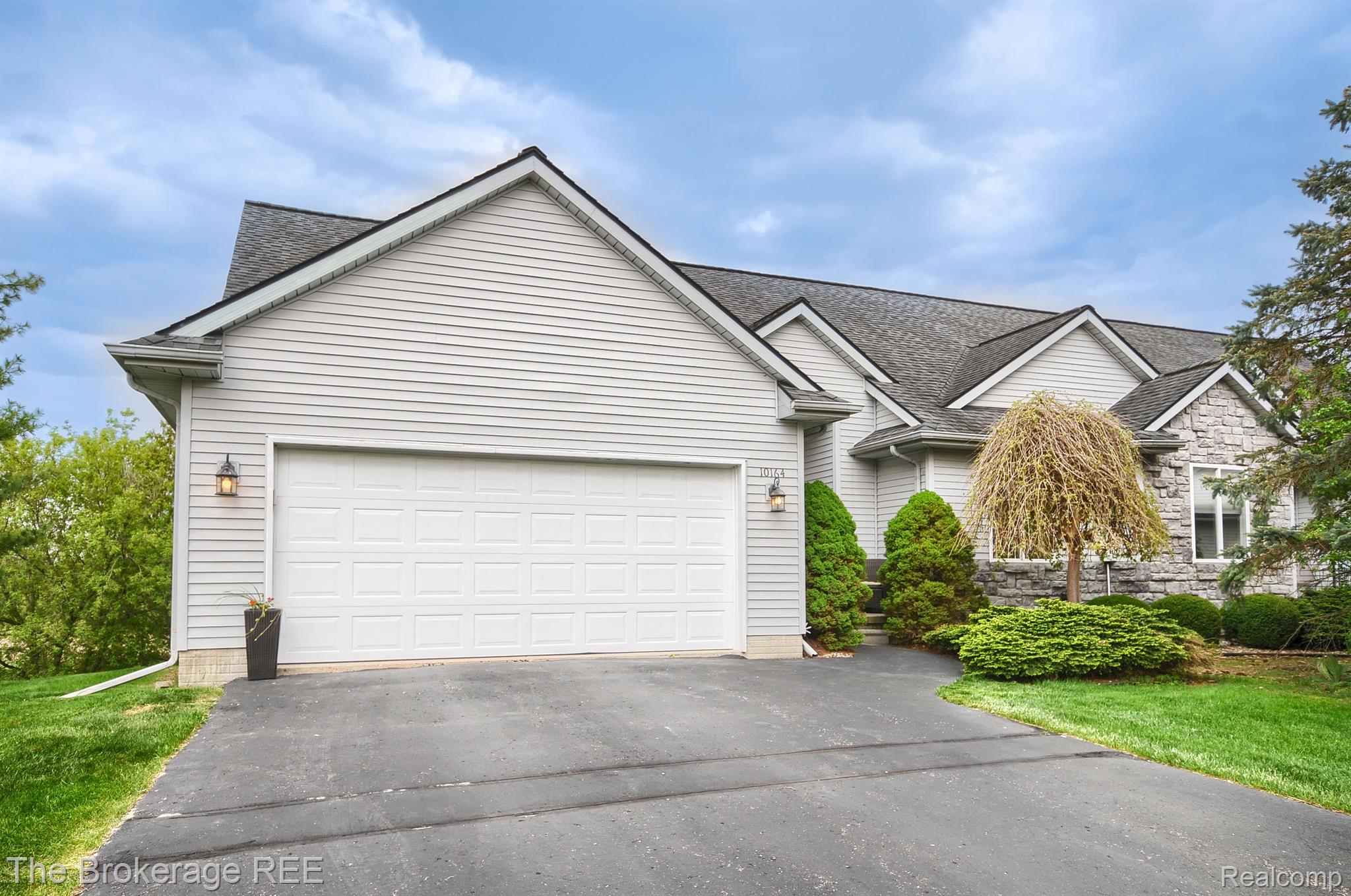 10164 Hawthorne Ridge Road Goodrich, MI 48438 - Photo 1 of 49 Gallery Image 1