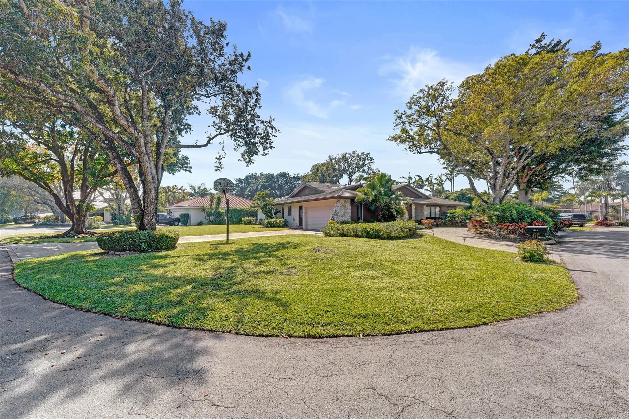 9600 Conchshell Manor Plantation, FL 33324 - Photo 2 of 29 Photo 2