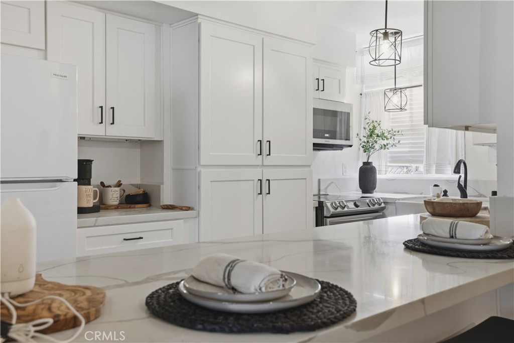 6979 Palm Court, Unit 117F Riverside, CA 92506 - Photo 4 of 28