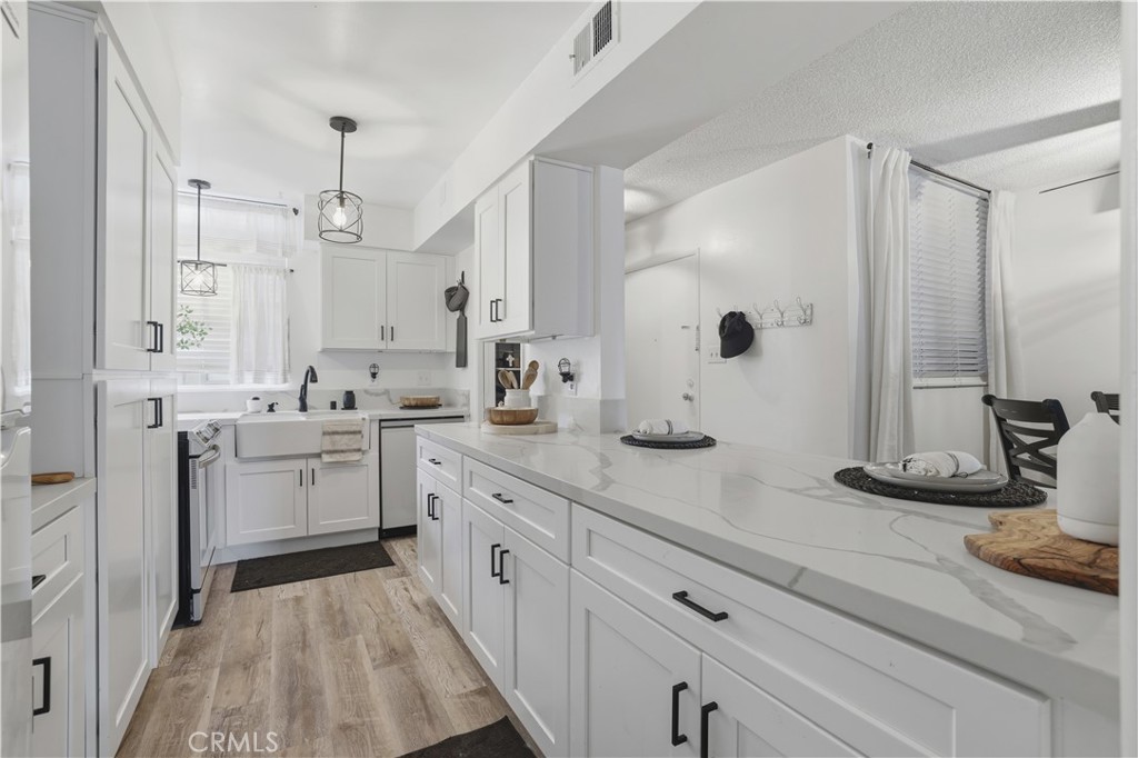 6979 Palm Court, Unit 117F Riverside, CA 92506 - Photo 6 of 28