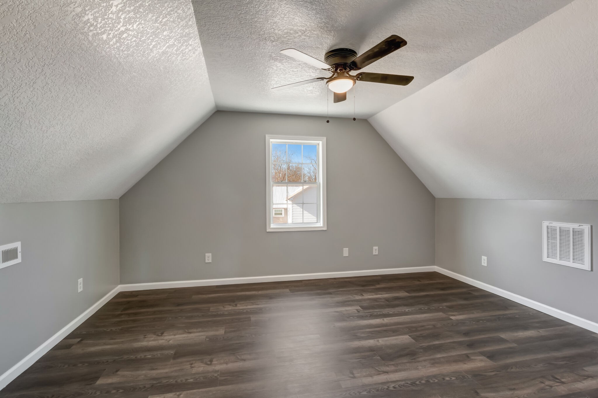 211 Walnut Street Decherd, TN 37324 - Photo 21 of 28 Gallery Image 21