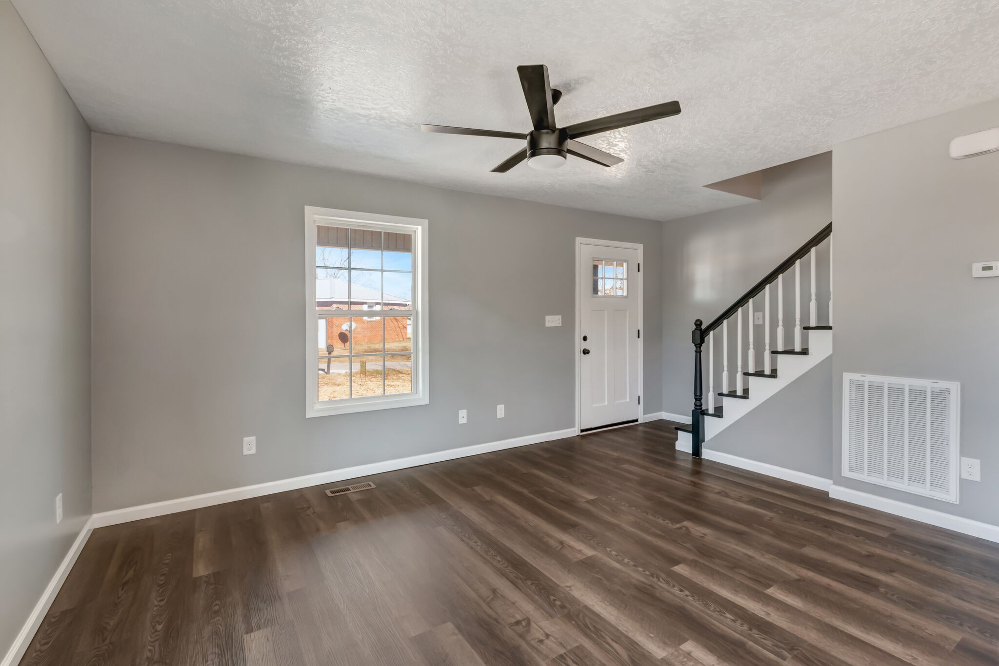 211 Walnut Street Decherd, TN 37324 - Photo 8 of 28 Gallery Image 8