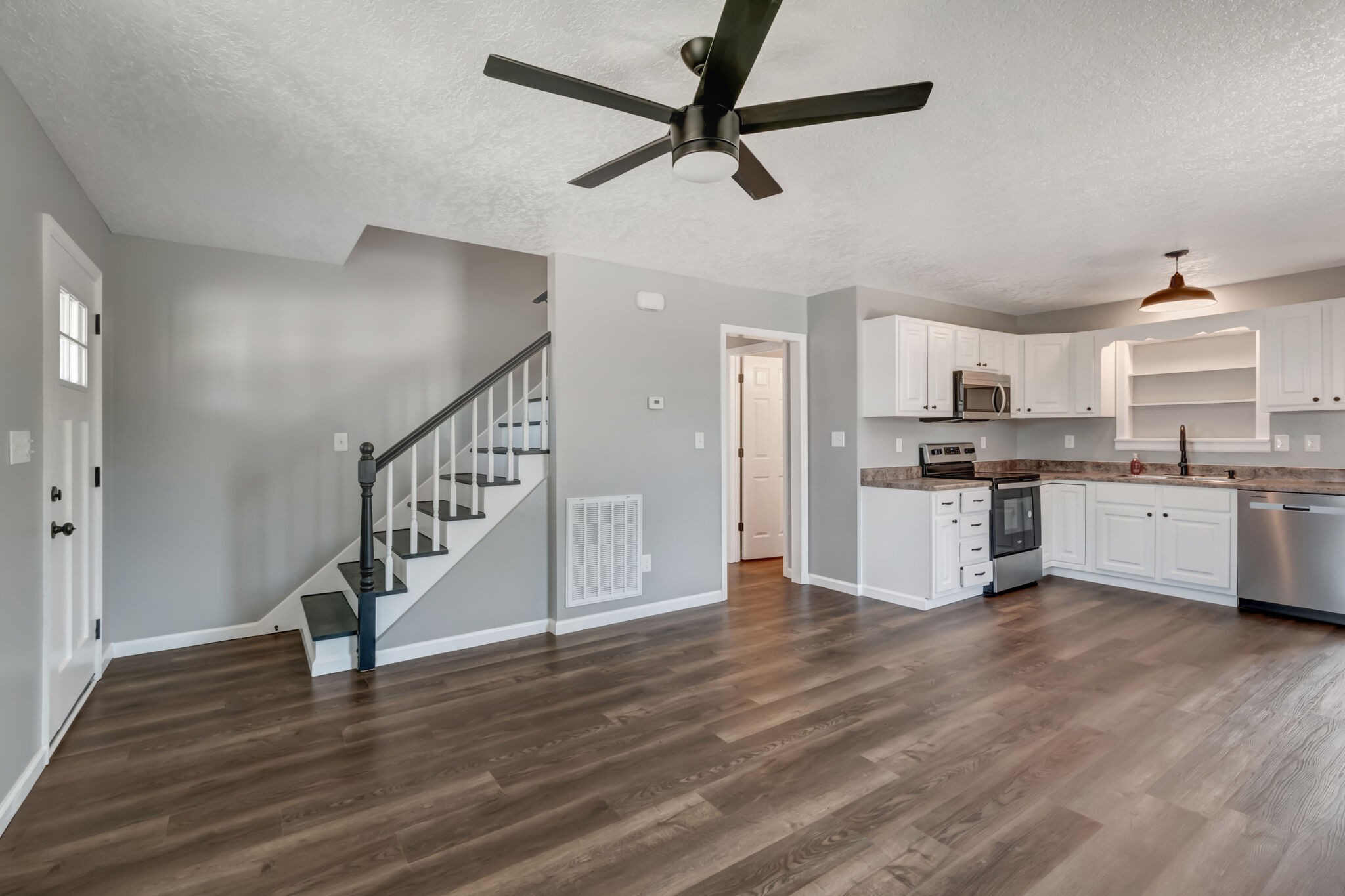 211 Walnut Street Decherd, TN 37324 - Photo 9 of 28 Gallery Image 9