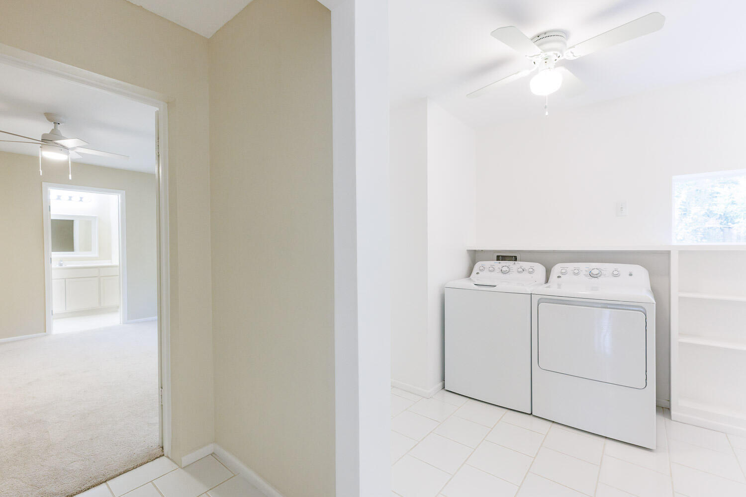 3603 77th Drive Lubbock, TX 79423 - Photo 28 of 72 a utility room with dryer and washer