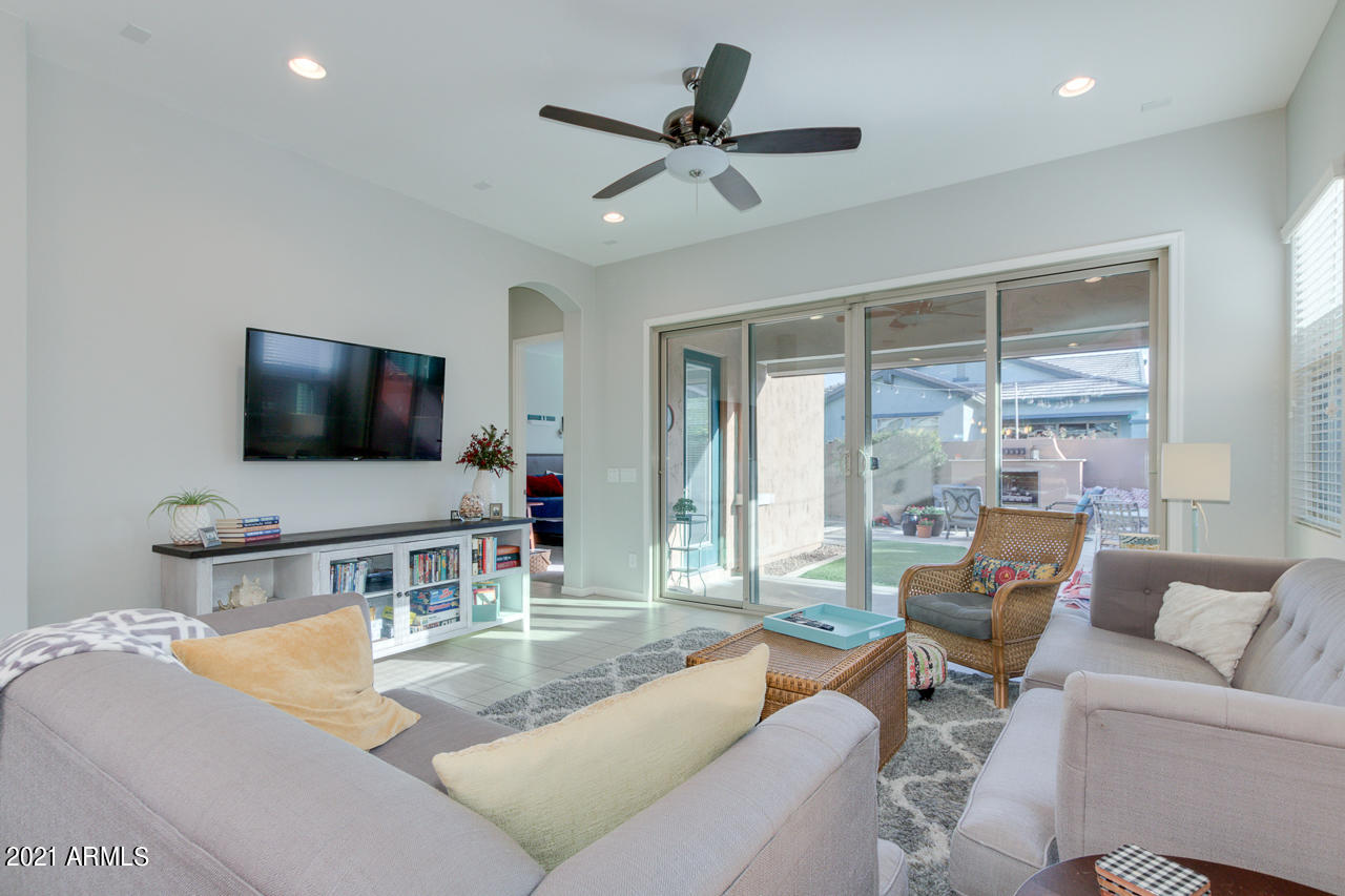 3035 East Appaloosa Road Gilbert, AZ 85296 - Photo 11 of 39 07-Appaloosa