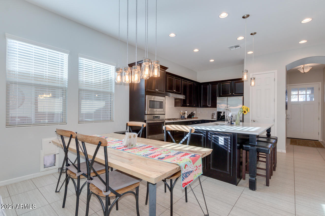 3035 East Appaloosa Road Gilbert, AZ 85296 - Photo 13 of 39 09-Appaloosa