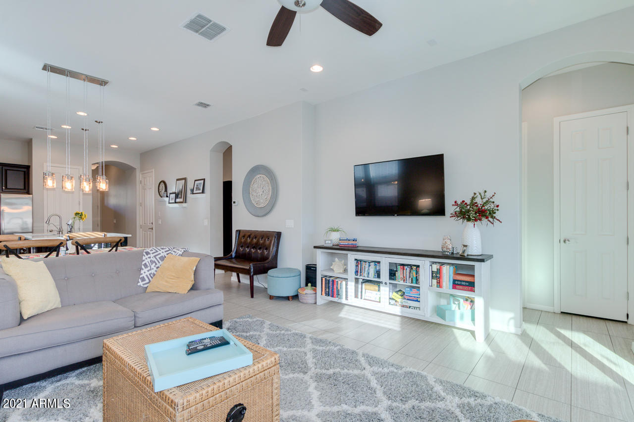 3035 East Appaloosa Road Gilbert, AZ 85296 - Photo 9 of 39 05-Appaloosa