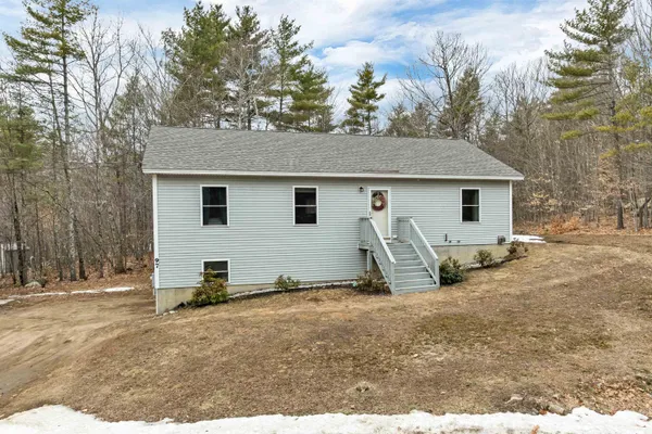 $460,000 | 97 Daniel Drive, Wakefield, NH 03830