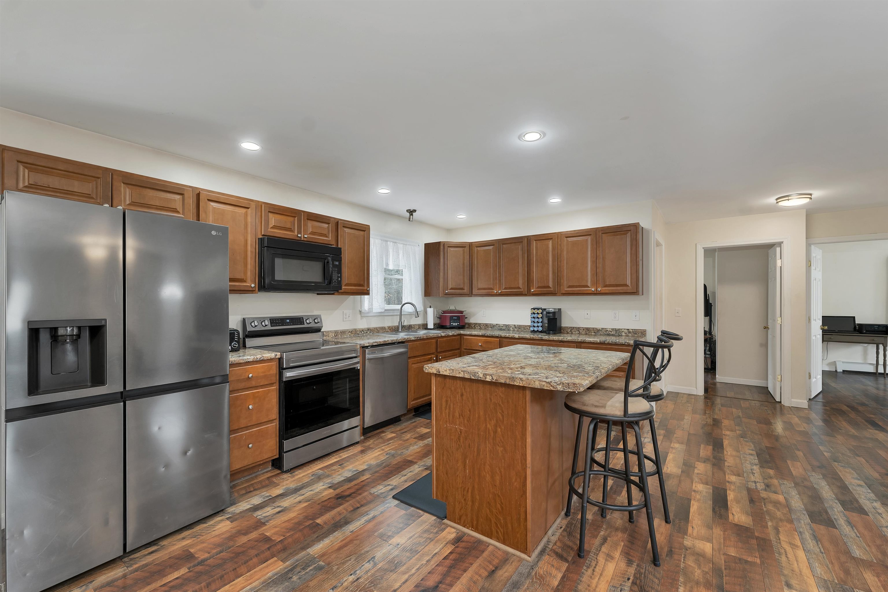 97 Daniel Drive Wakefield, NH 03830 - Photo 3 of 48