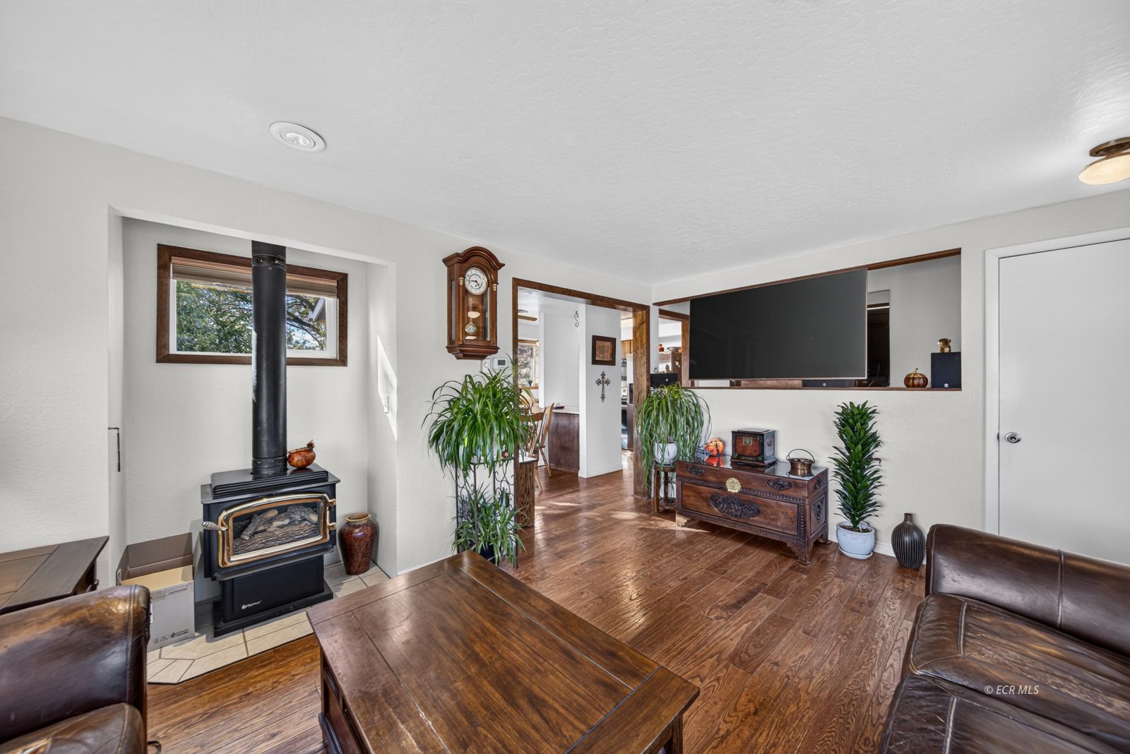 588 Spring Valley Court Spring Creek, NV 89815 - Photo 9 of 50 Gallery Image 9