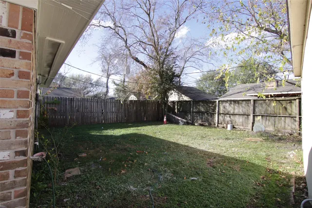 $1,825 | 11722 Sandstone Road, Houston, TX 77072