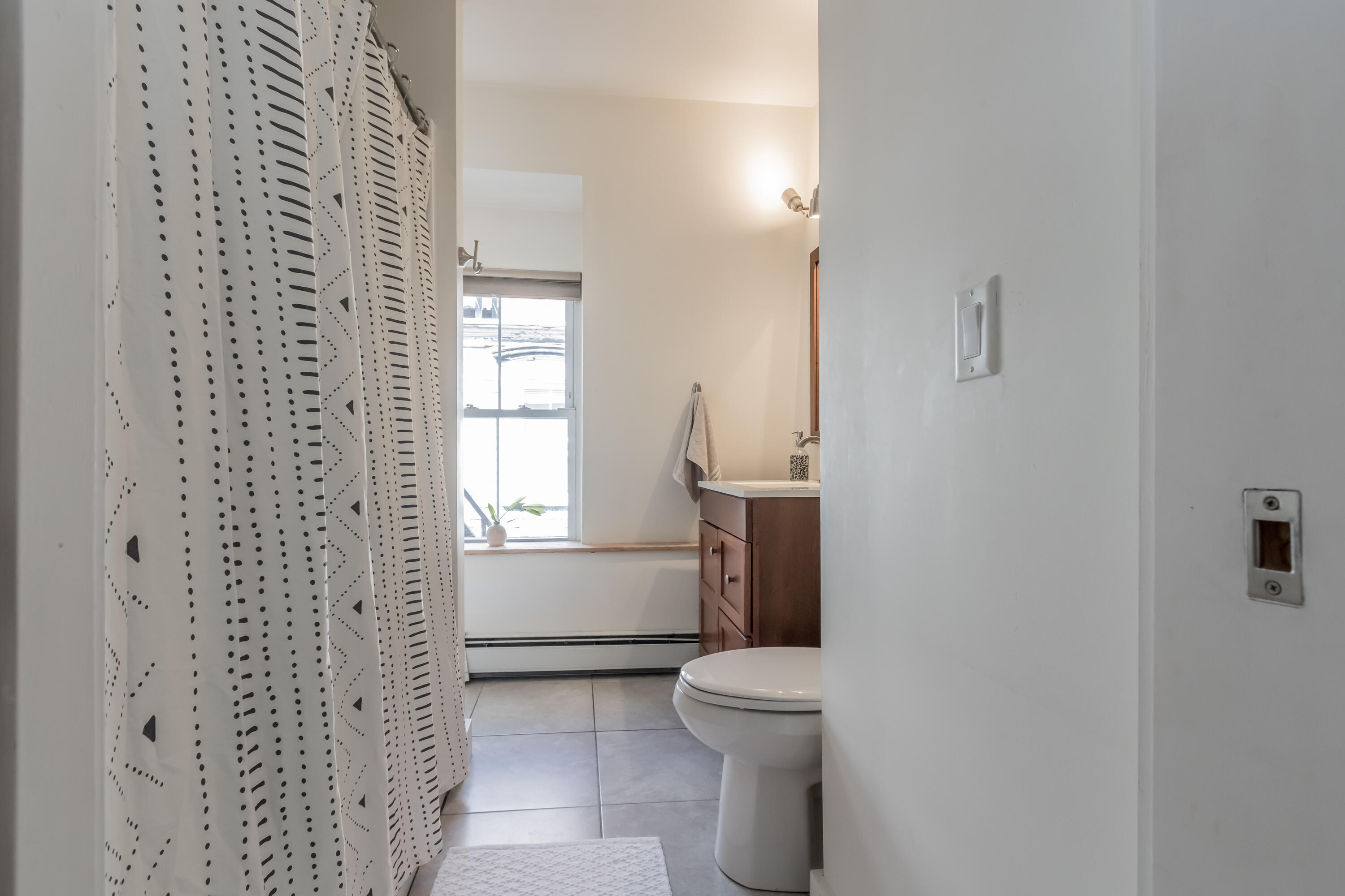 35 Deering Street, Unit 2 Portland, ME 04101 - Photo 19 of 39 Full Bath