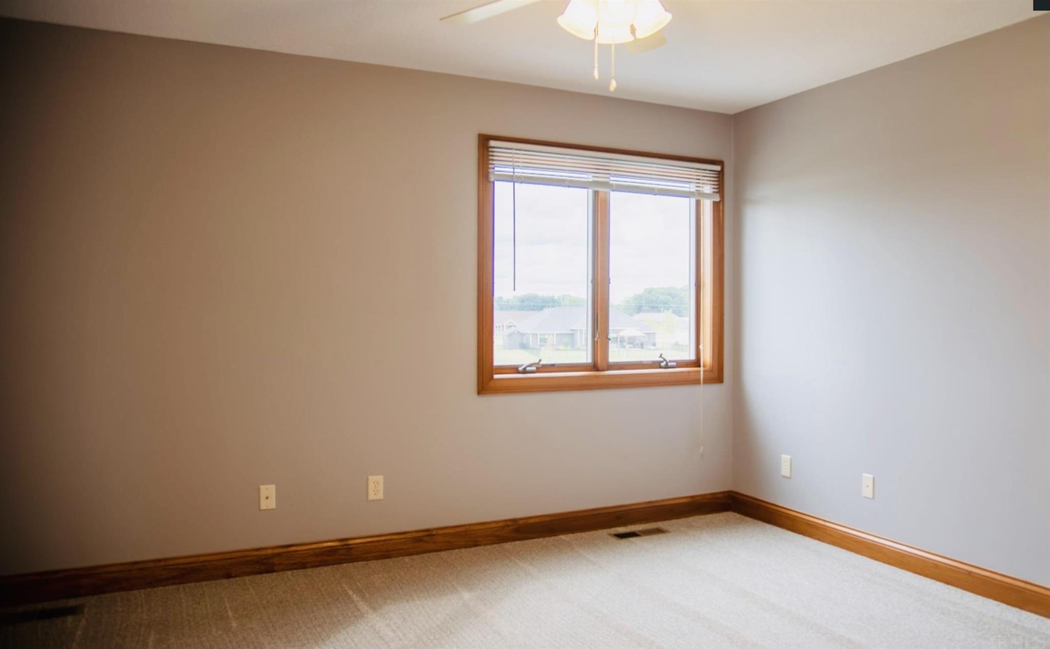 304 Hunters Ridge Auburn, IN 46706 - Photo 23 of 35 Gallery Image 23