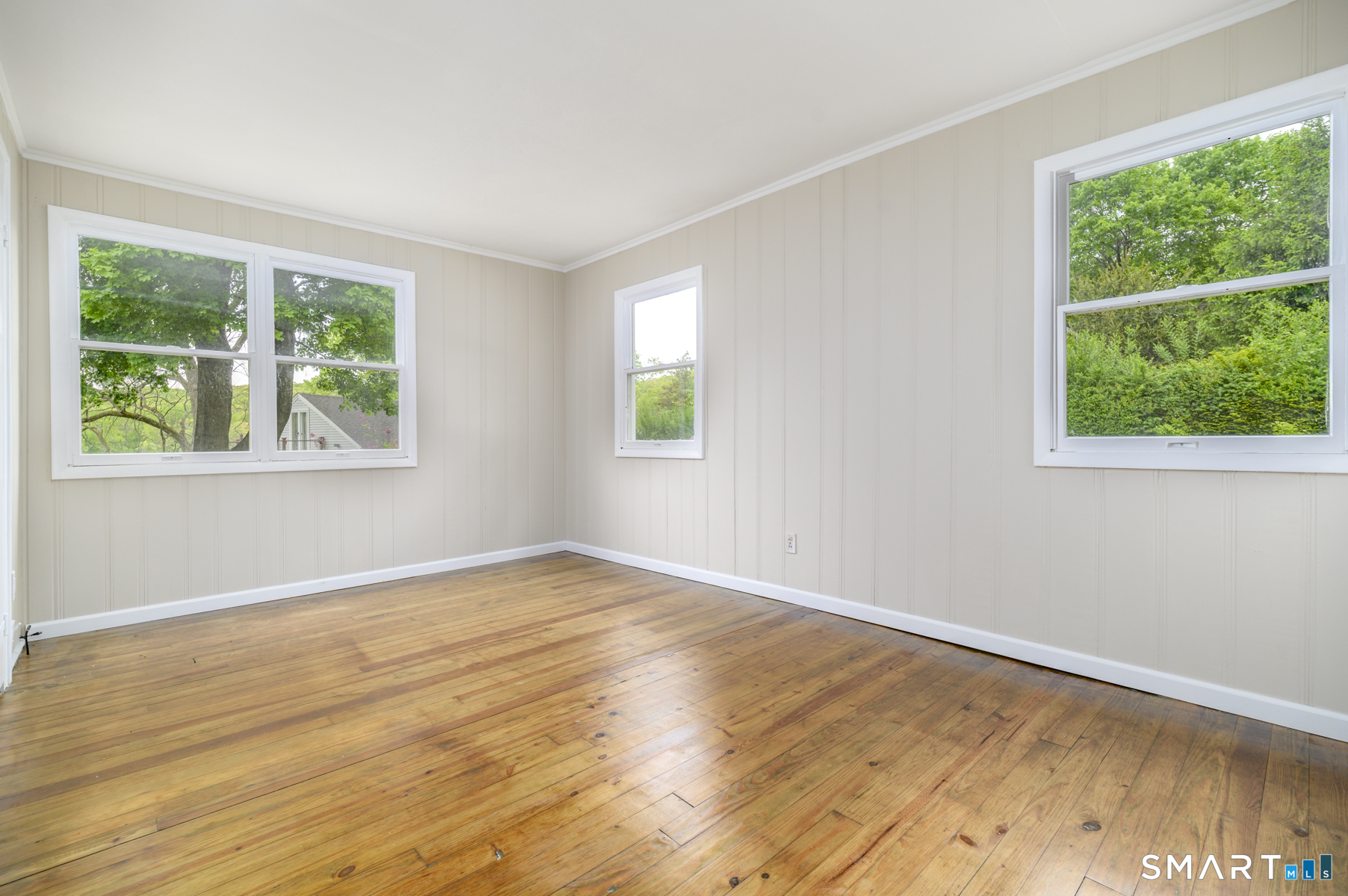 10 Clearview Drive Ridgefield, CT 06877 - Photo 15 of 26 Generously sized Main Bedroom with stairs to large attic