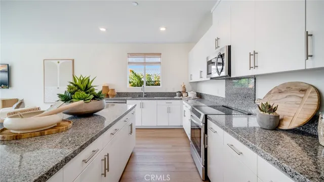 $610,372 | 2374 Lionheart Drive, Perris, CA 92570