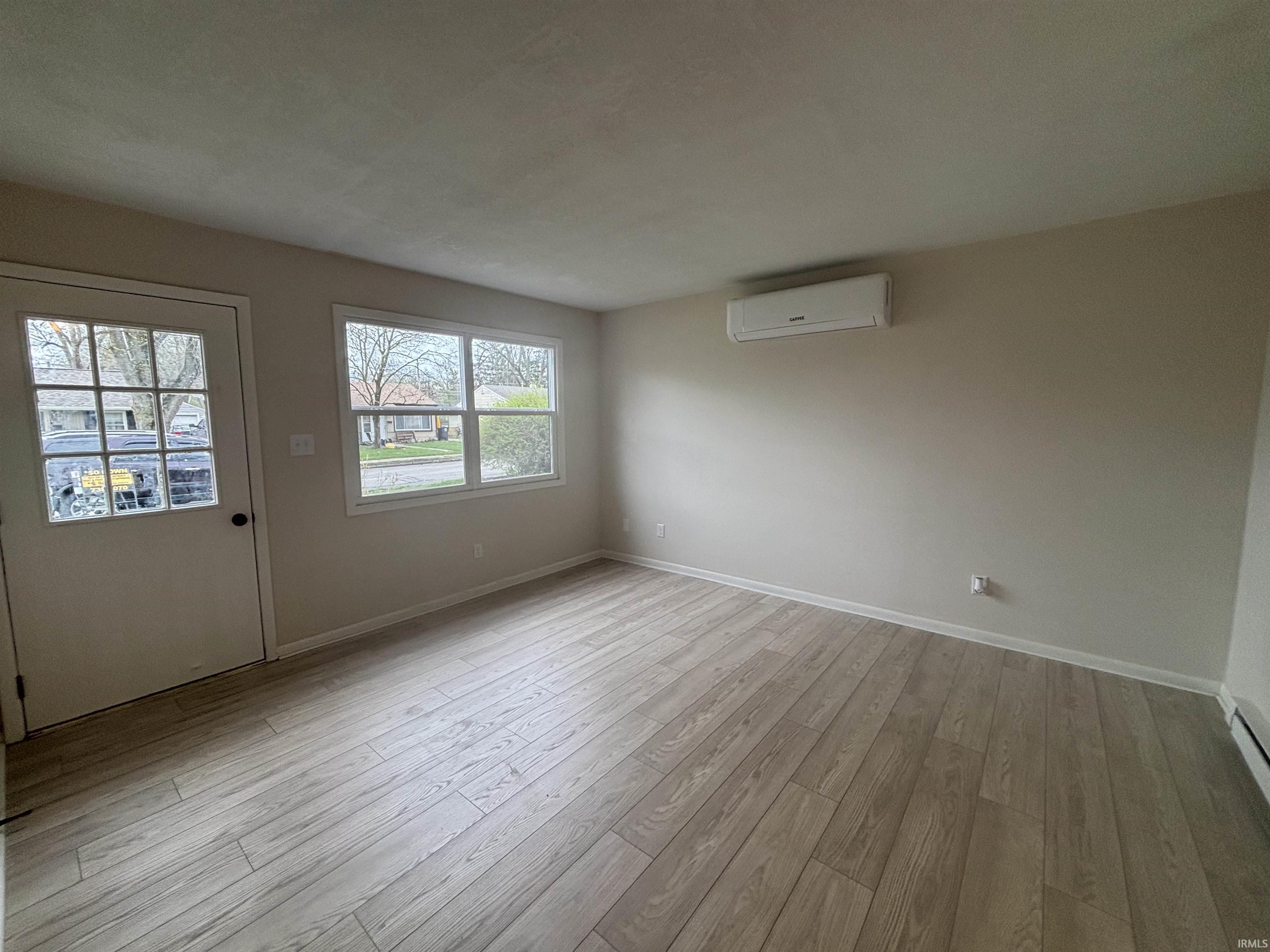 4502 Winter Street Fort Wayne, IN 46806 - Photo 3 of 12