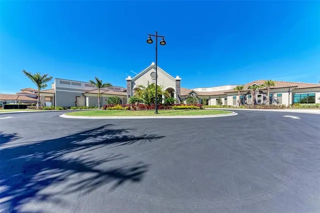 $300,000 | 18114 Gawthrop Drive, Unit 403, Bradenton, FL 34211