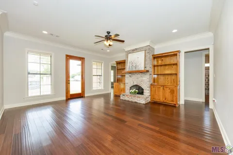 $365,500 | 6785 Lone Oak Drive, Erwinville, LA 70729
