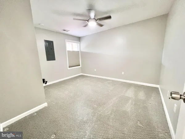 $3,800 | 6400 Warren Point Court, Alexandria, VA 22315