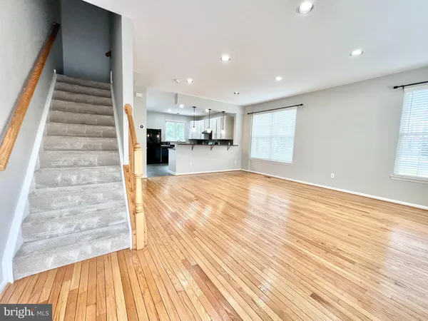 $3,800 | 6400 Warren Point Court, Alexandria, VA 22315