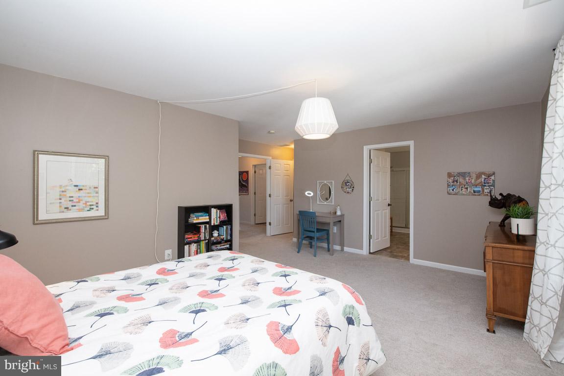 125 South Hilltop Road Baltimore, MD 21228 - Photo 32 of 66 Gallery Image 32