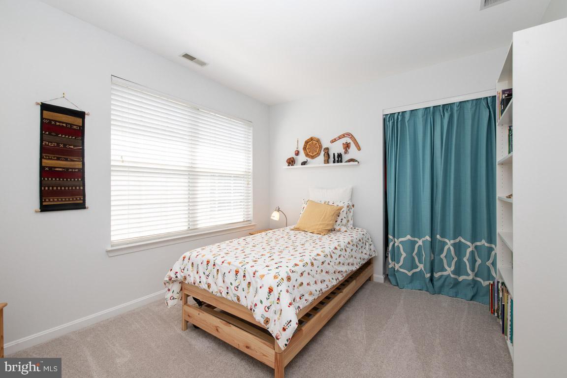 125 South Hilltop Road Baltimore, MD 21228 - Photo 38 of 66 2nd bedroom