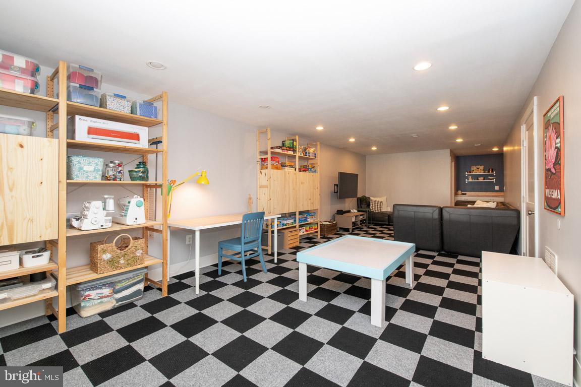 125 South Hilltop Road Baltimore, MD 21228 - Photo 51 of 66 Gallery Image 51