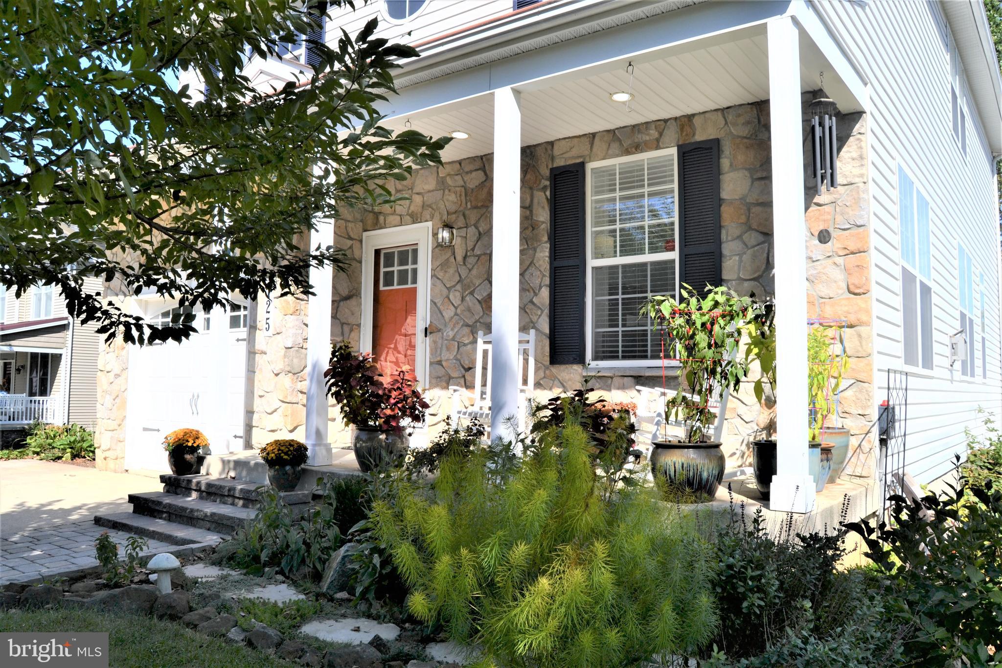 125 South Hilltop Road Baltimore, MD 21228 - Photo 60 of 66 Charming Porch